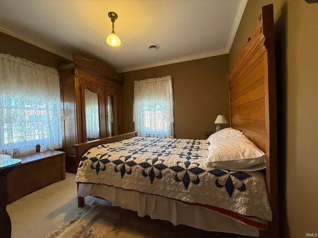 $169,900 | 216 Buntin Street, Vincennes, IN 47591