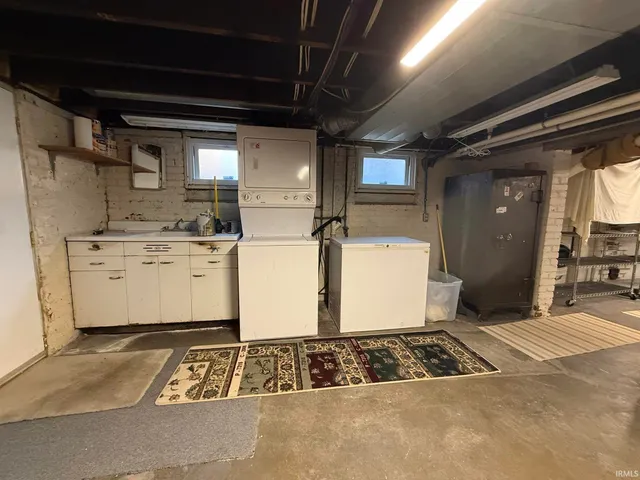 $169,900 | 216 Buntin Street, Vincennes, IN 47591