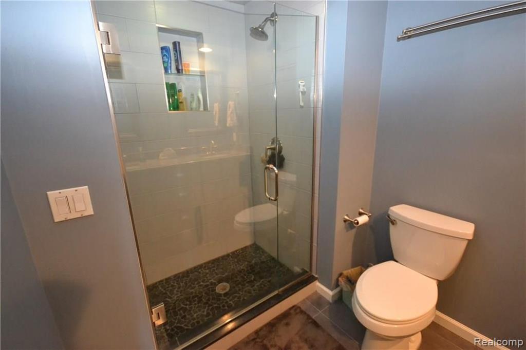 35870 Fredericksburg Road Farmington Hills, MI 48331 - Photo 30 of 45