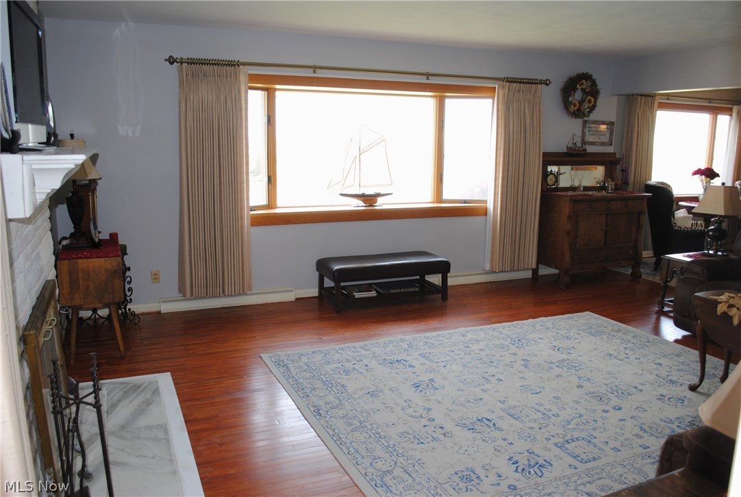 303 Cedar Point Road Sandusky, OH 44870 - Photo 5 of 35