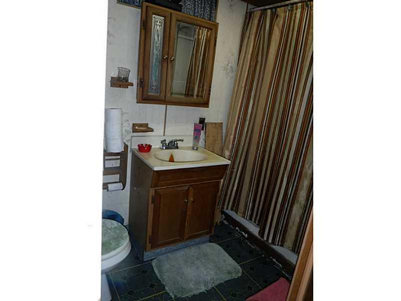 830 Pittsburgh Road Butler, PA 16002 - Photo 22 of 23 Full Bath.