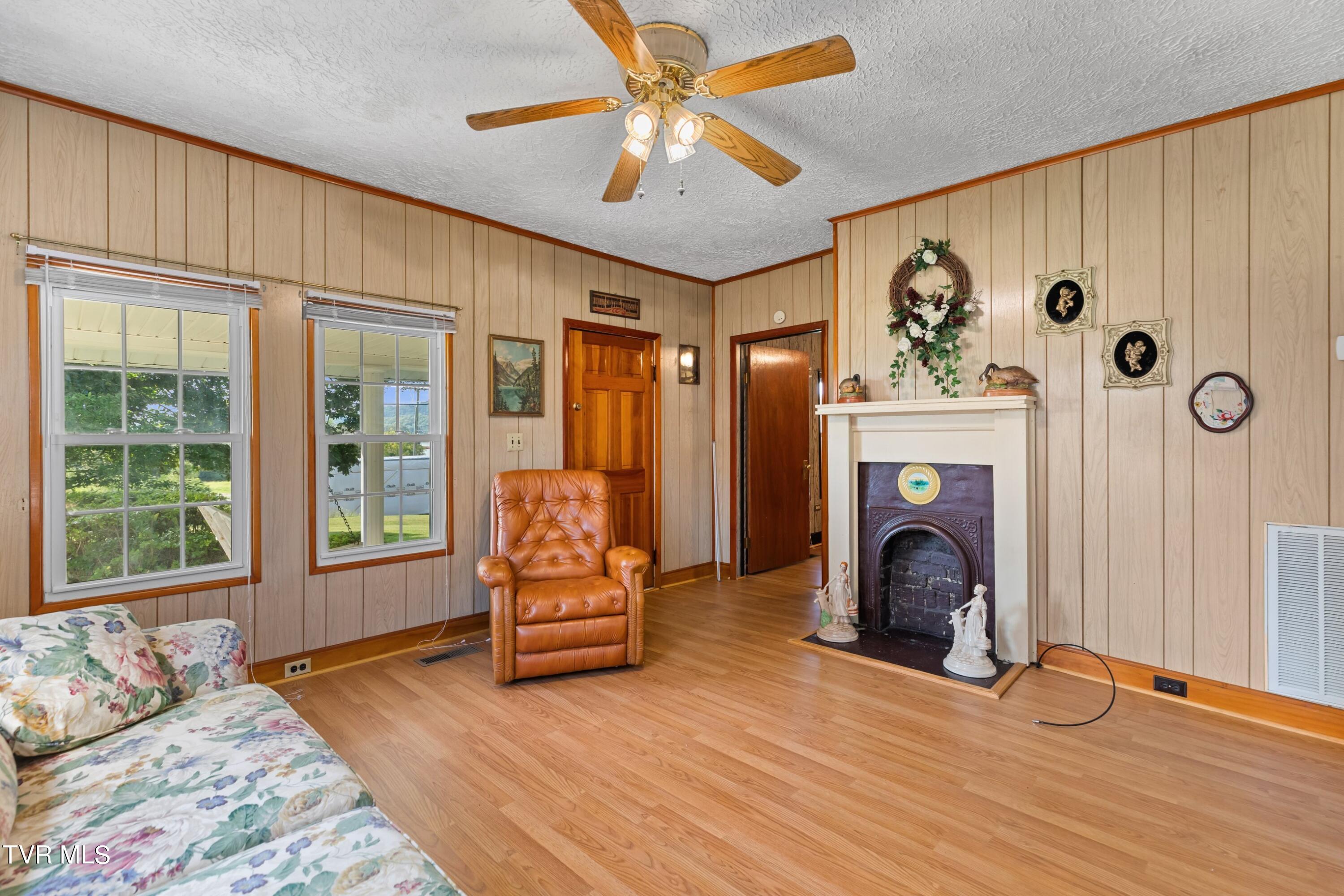 120 Raymond Layel Road Bean Station, TN 37708 - Photo 6 of 43 DL5A4683.jpg-SMALL