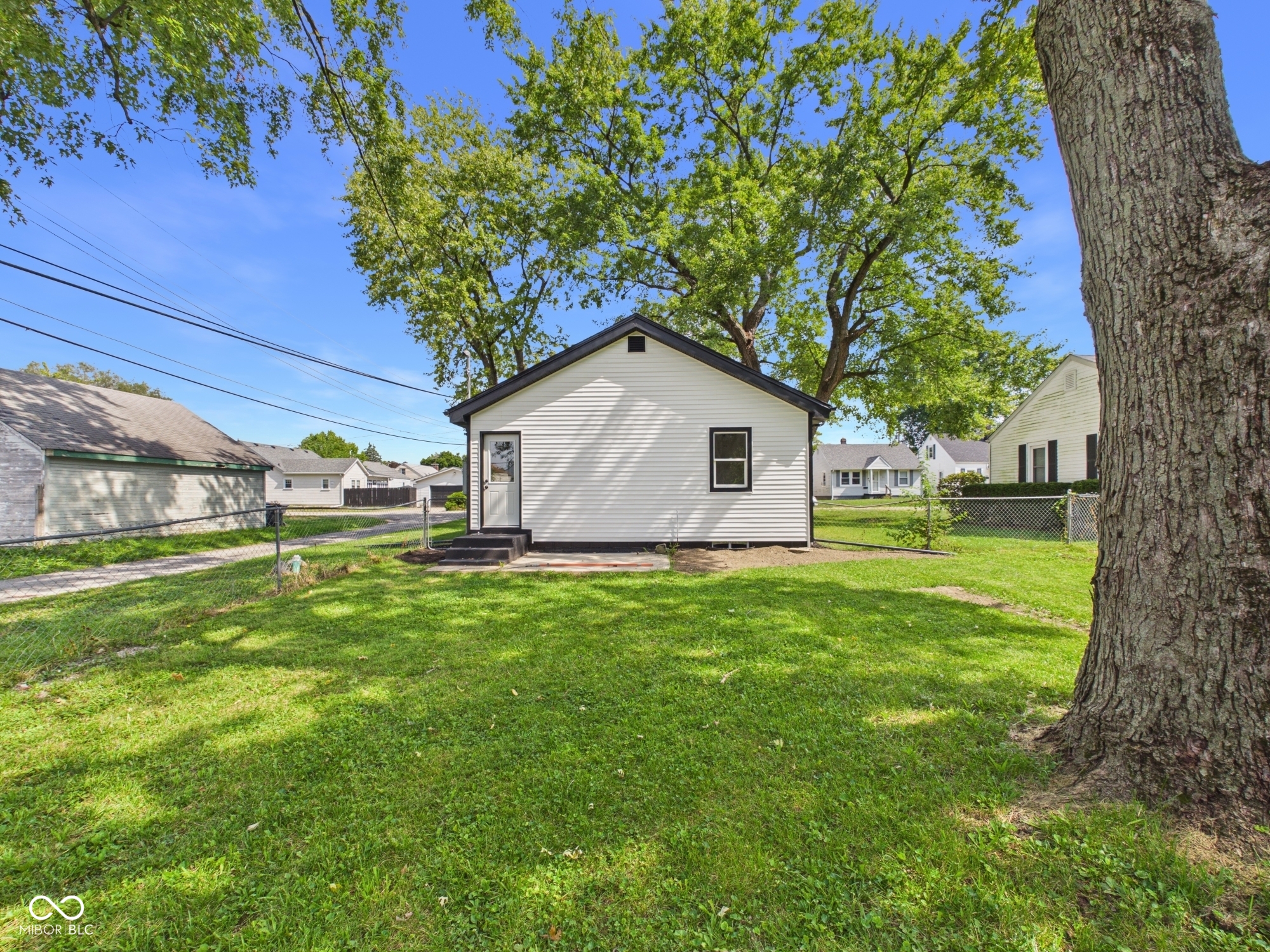 3811 Delaware Street Anderson, IN 46013 - Photo 4 of 25 Gallery Image 4