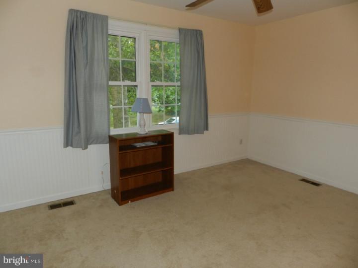 44 Craig Road New Castle, DE 19720 - Photo 22 of 25 Bedroom 2