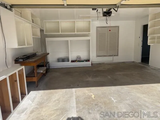 10396 Seth Way Santee, CA 92071 - Photo 4 of 24