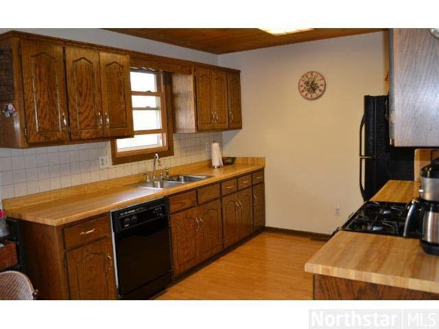 4923 Bedford Road Mound, MN 55364 - Photo 2 of 18