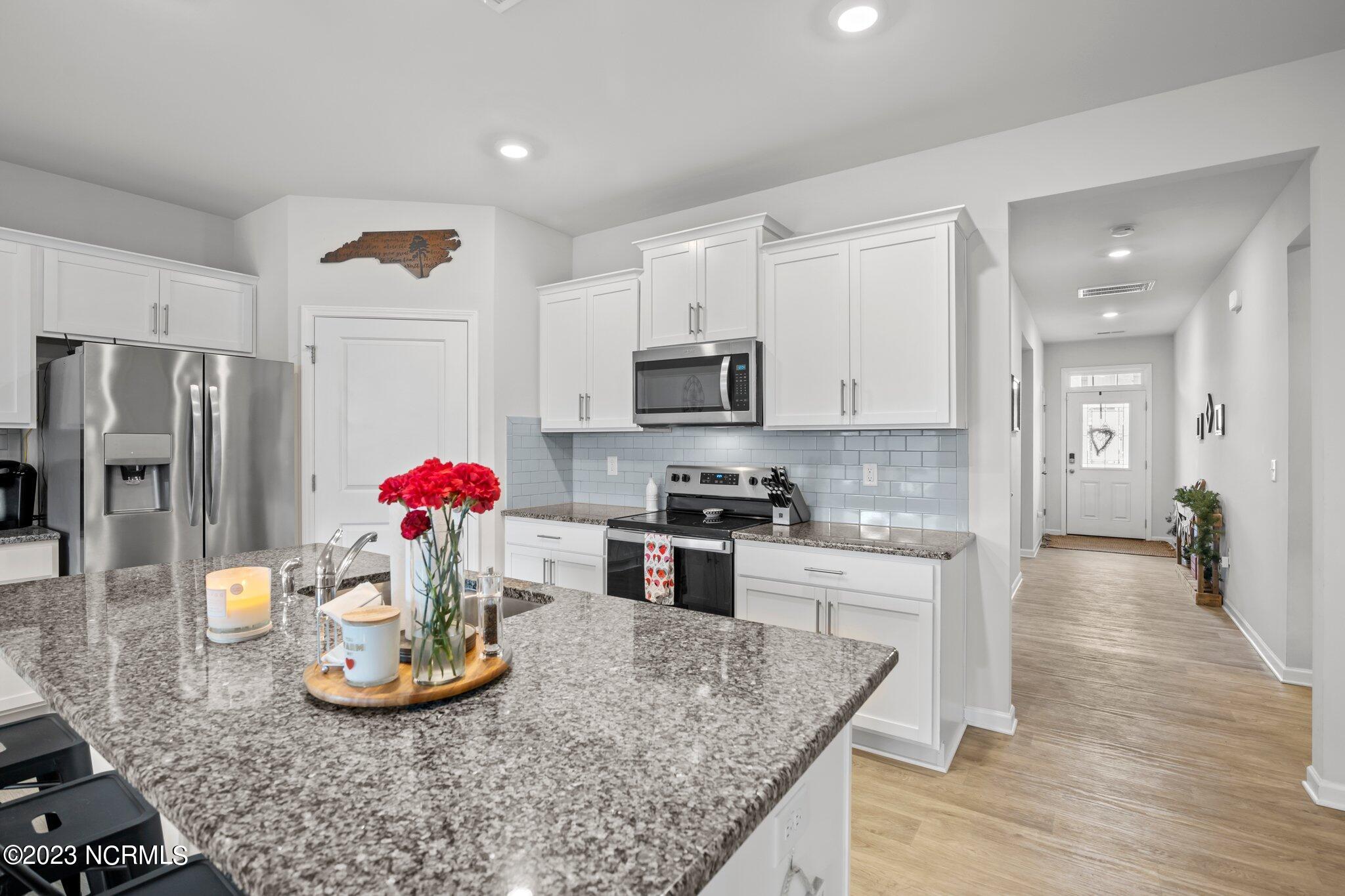 412 Frida Road New Bern, NC 28560 - Photo 3 of 43 412 Frida Road