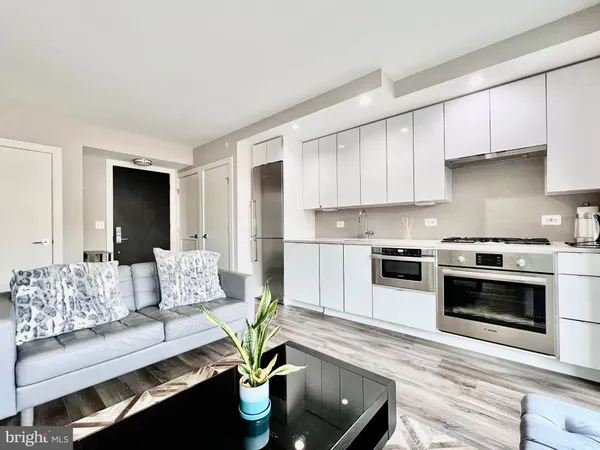$2,700 | 1311 13th Street Northwest, Unit 408, Washington, DC 20005