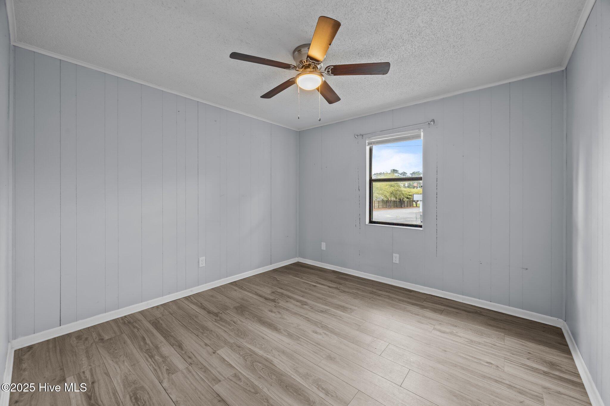 101 Ravenwood Drive, Unit C Jacksonville, NC 28546 - Photo 13 of 20 27-web-or-mls-IMG_2540