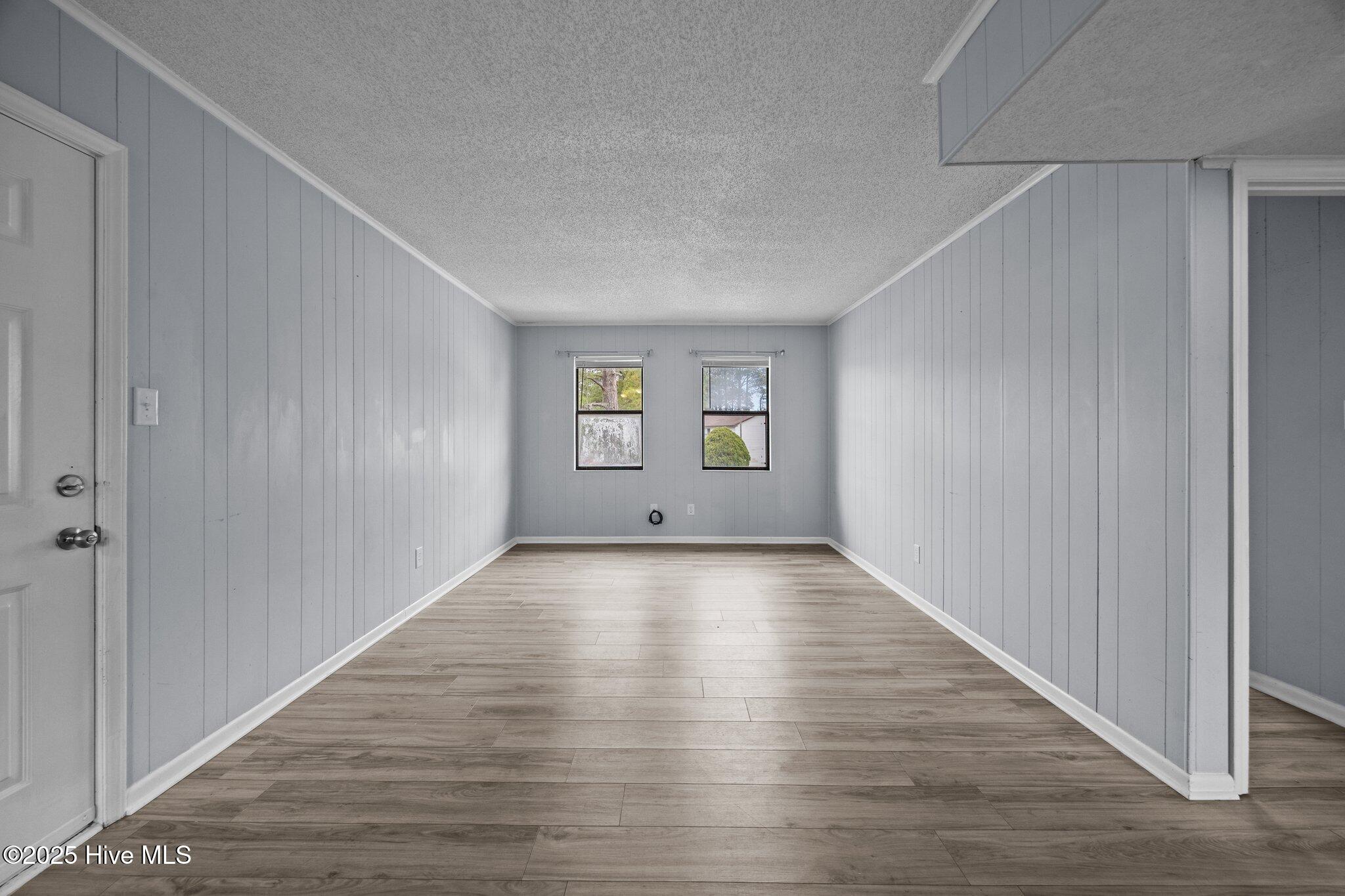 101 Ravenwood Drive, Unit C Jacksonville, NC 28546 - Photo 4 of 20 32-web-or-mls-IMG_2570