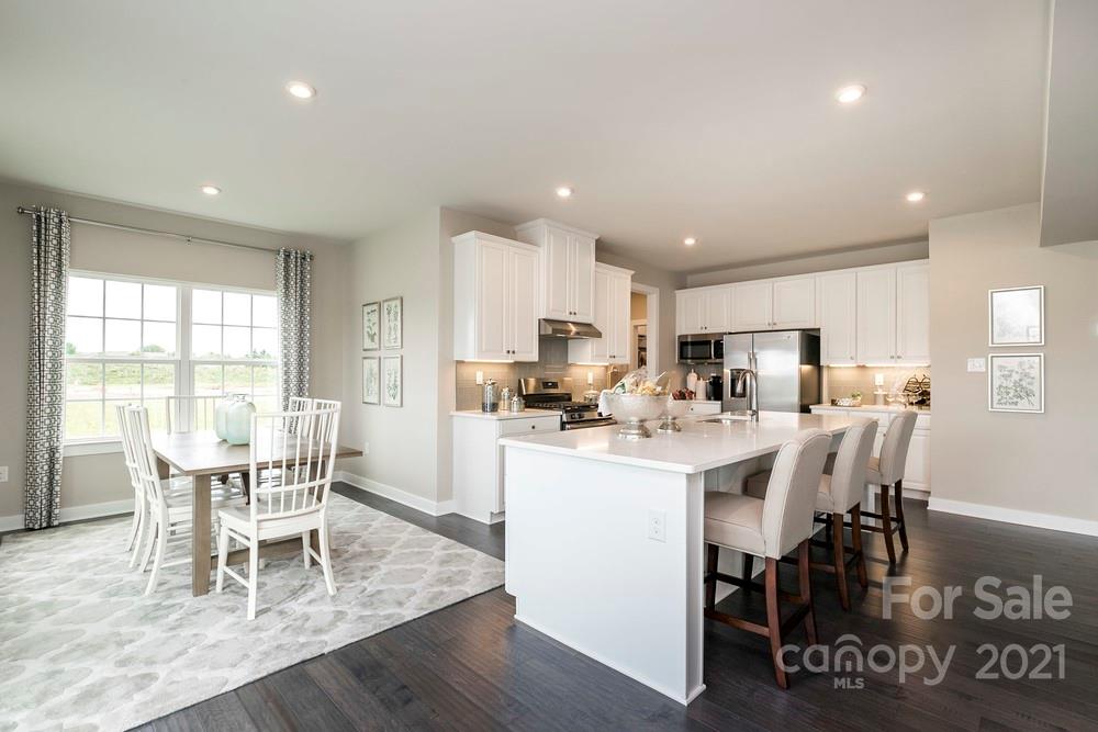 12129 Kenmare Crossing Road, Unit 43 Davidson, NC 28036 - Photo 3 of 14 Gallery Image 3