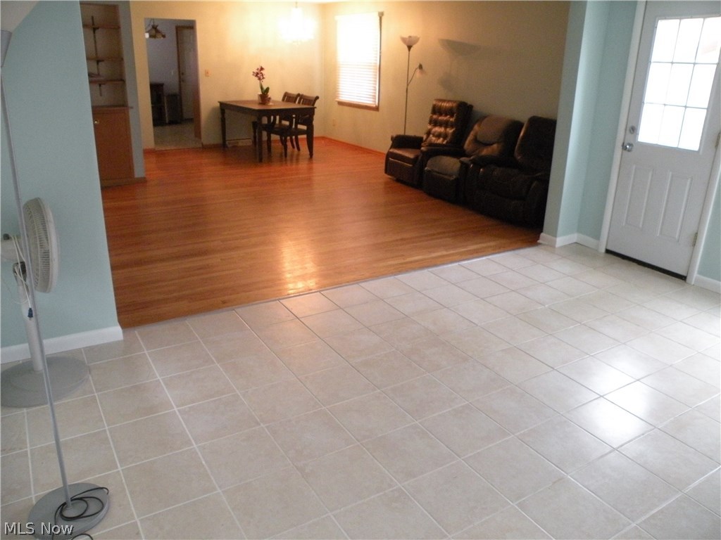 7675 Royal Ridge Drive Parma, OH 44129 - Photo 7 of 19