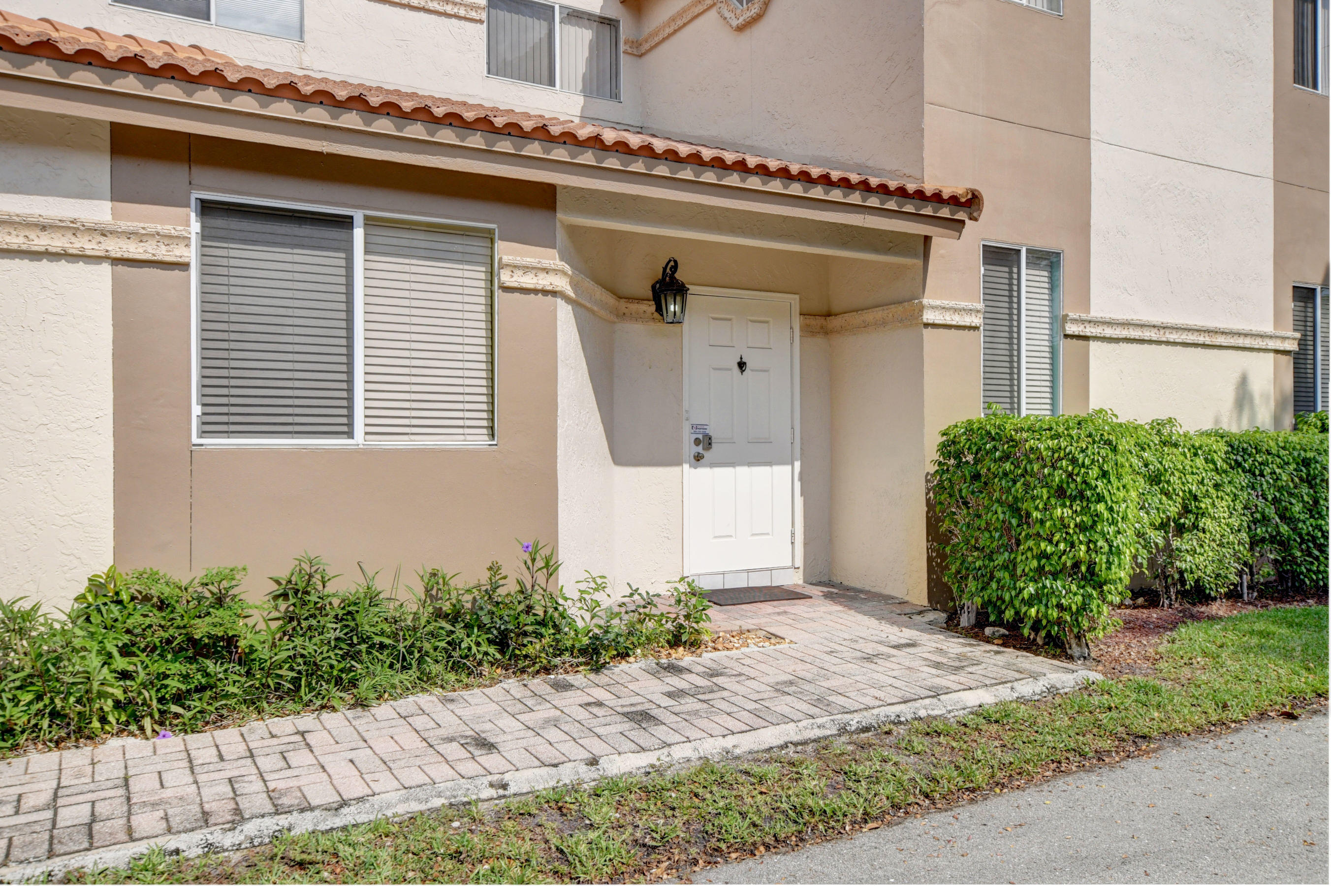 6746 Via Regina Boca Raton, FL 33433 - Photo 2 of 25 entrance