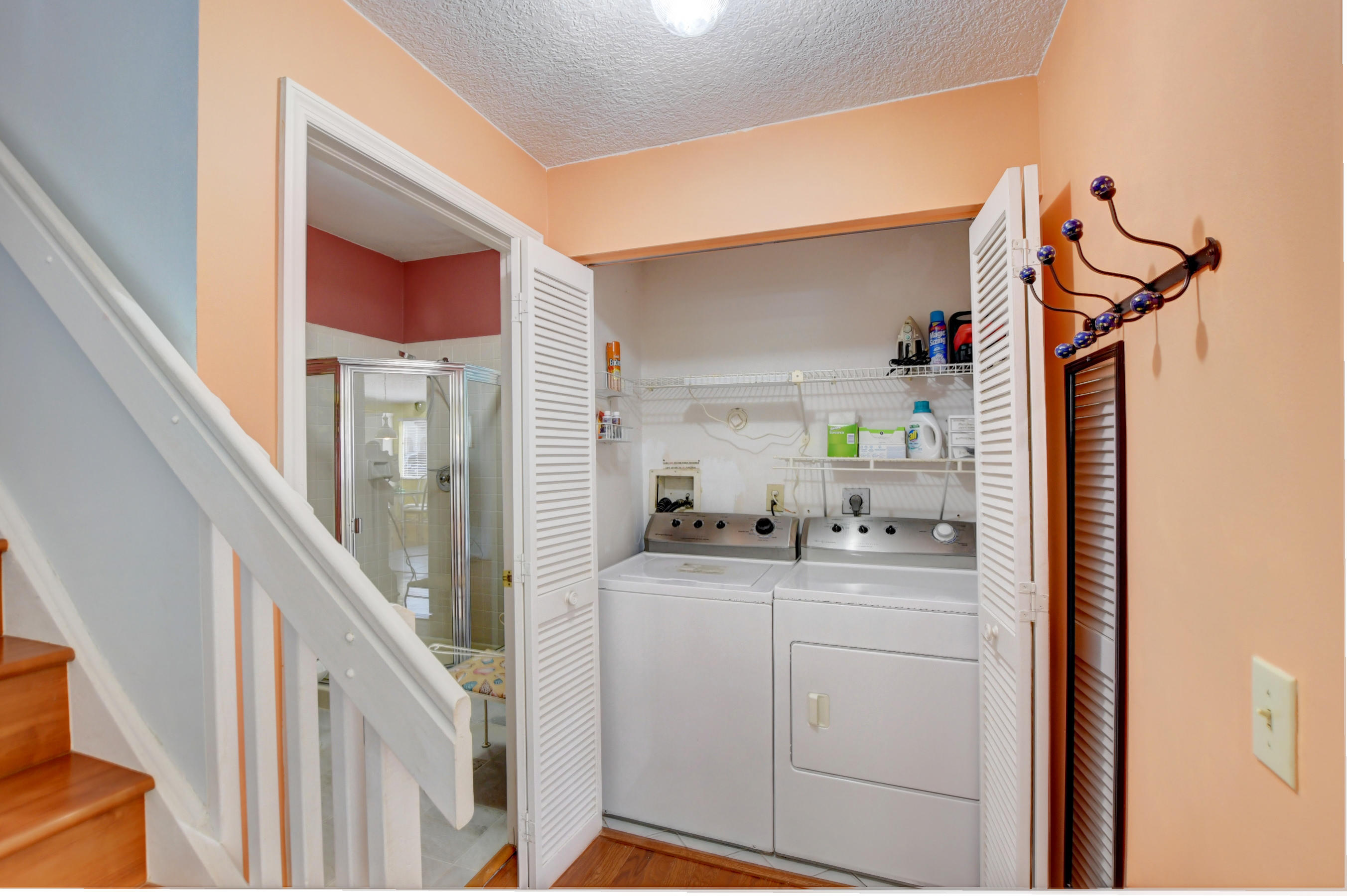 6746 Via Regina Boca Raton, FL 33433 - Photo 21 of 25 washer dryer