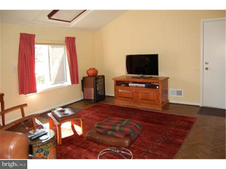14 Ringfield Road Chadds Ford, PA 19317 - Photo 8 of 20 Family Room