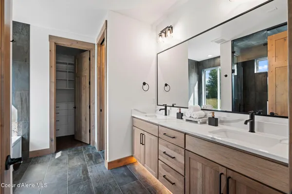 $1,200,000 | 43 Osprey Lane, Sandpoint, ID 83864
