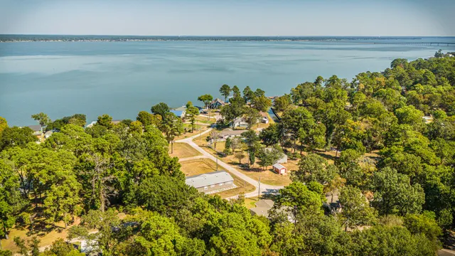 $269,000 | 41 Ferguson Way, Point Blank, TX 77364