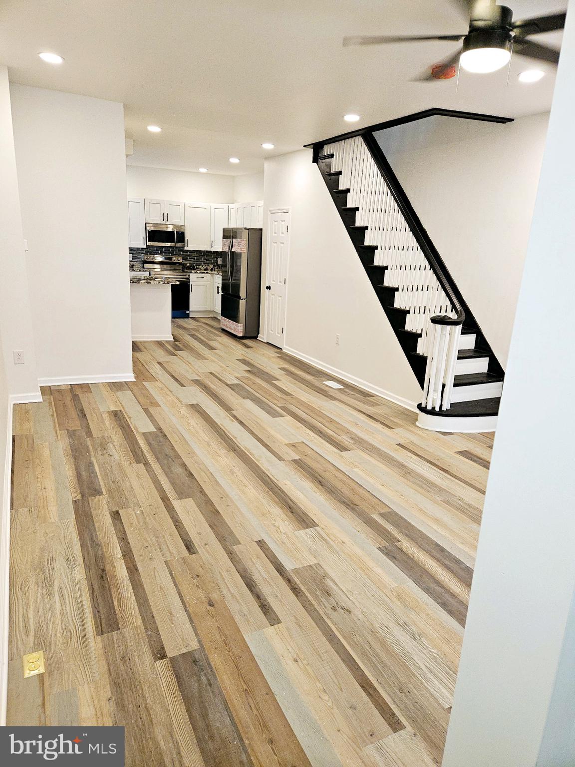 33 North Ruby Street Philadelphia, PA 19139 - Photo 14 of 41 Living room