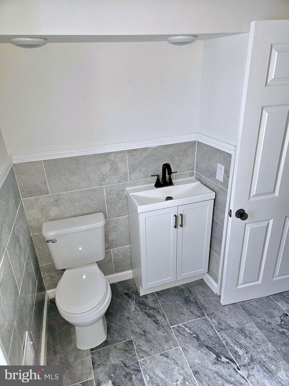 33 North Ruby Street Philadelphia, PA 19139 - Photo 38 of 41 Bathroom