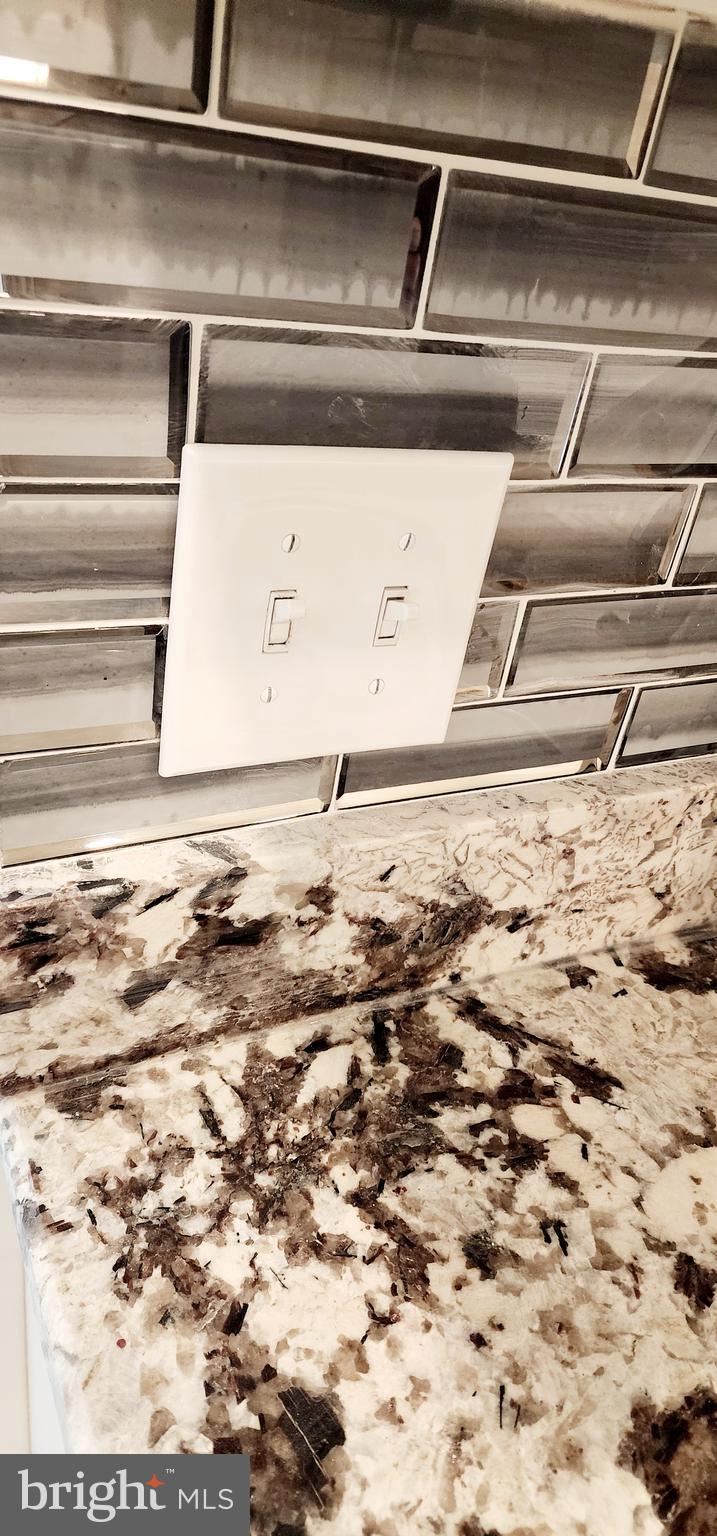 33 North Ruby Street Philadelphia, PA 19139 - Photo 9 of 41 Kitchen Backsplash