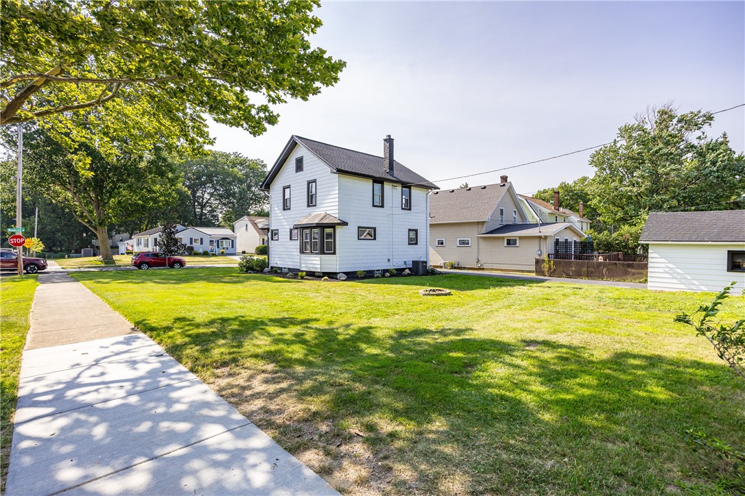179 Woodcrest Road Greece, NY 14616 - Photo 5 of 27 Double corner lot