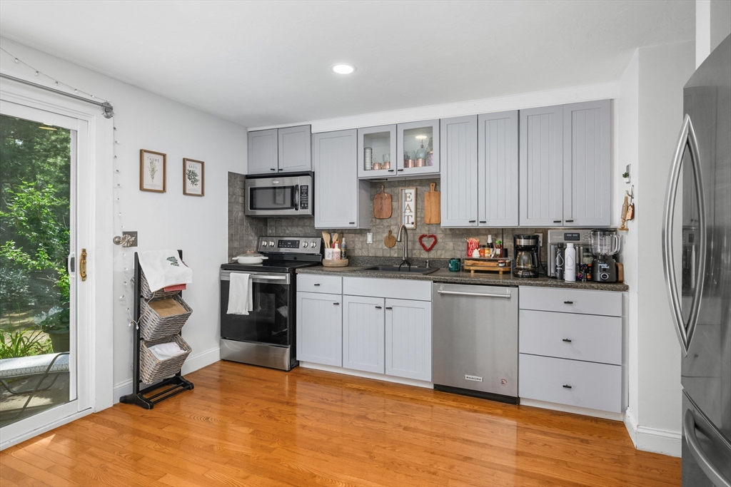 300 Falmouth Road, Unit 9E Mashpee, MA 02649 - Photo 11 of 40