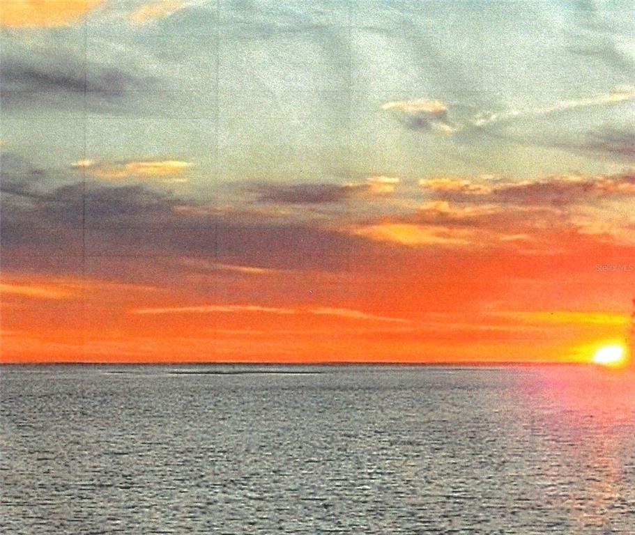 Mcdonald Lane Hudson, FL 34667 - Photo 17 of 17 a view of a sky from a room