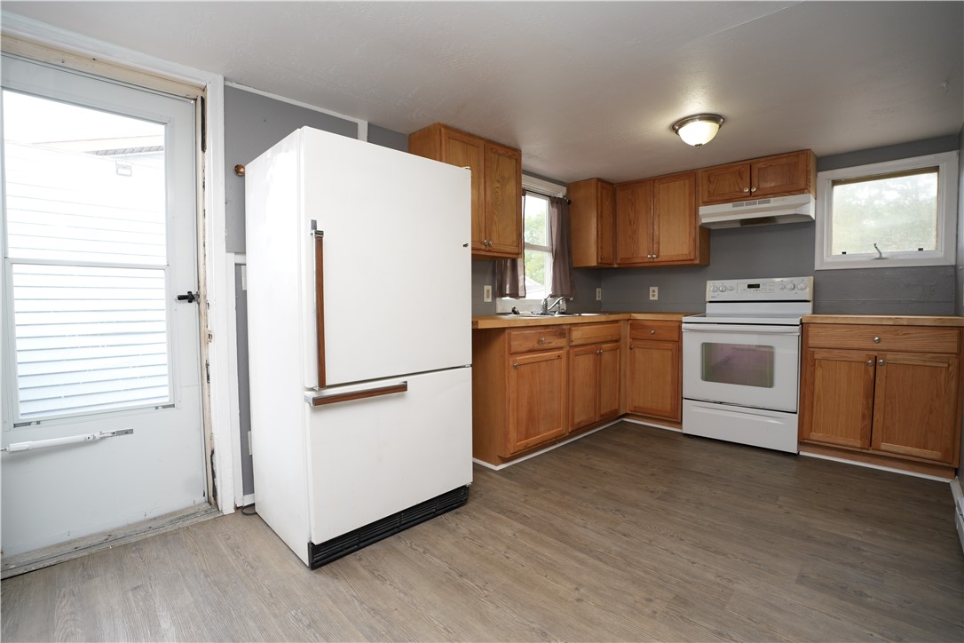 4395 Nine Mile Point Road, Unit E Perinton, NY 14450 - Photo 4 of 15