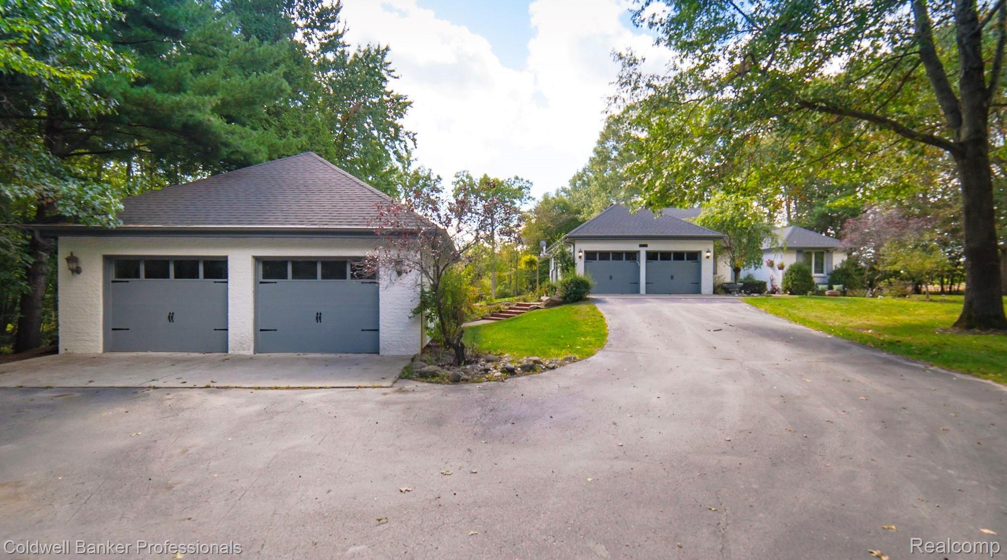 3135 Stanton Road Lake Orion, MI 48362 - Photo 3 of 67 2-DSC_7144.jpg