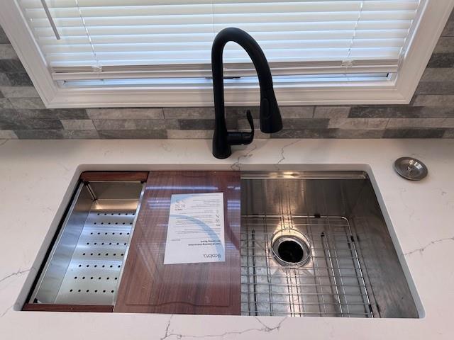 10622 West 57th Street Shawnee, KS 66203 - Photo 6 of 16