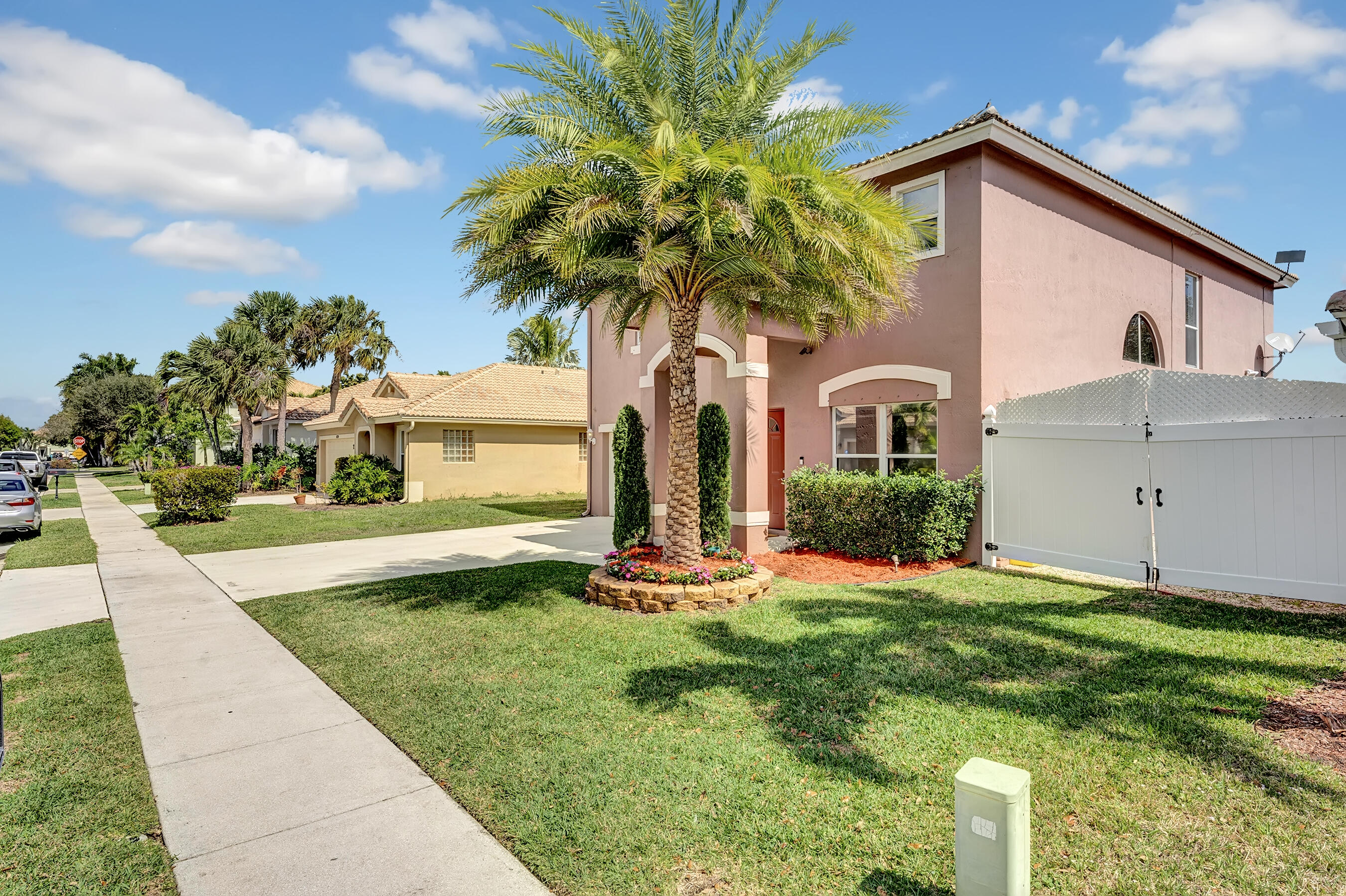 1016 Fosters Mill Road Boynton Beach, FL 33436 - Photo 2 of 36 DSC08601