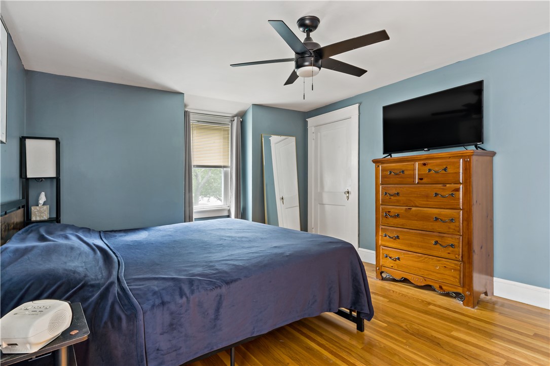 114 Maple Avenue Middletown, RI 02842 - Photo 17 of 25