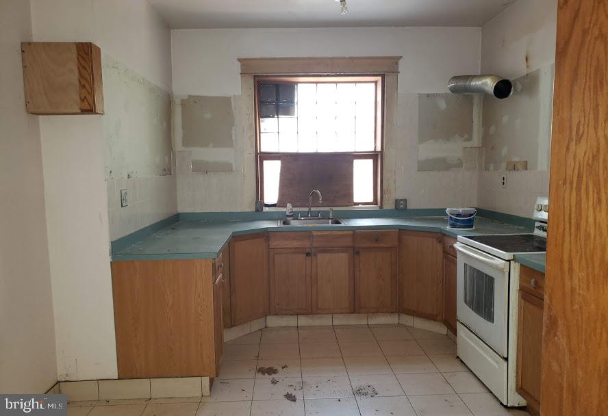 107 Edgerton Road Towson, MD 21286 - Photo 17 of 24 Kitchen