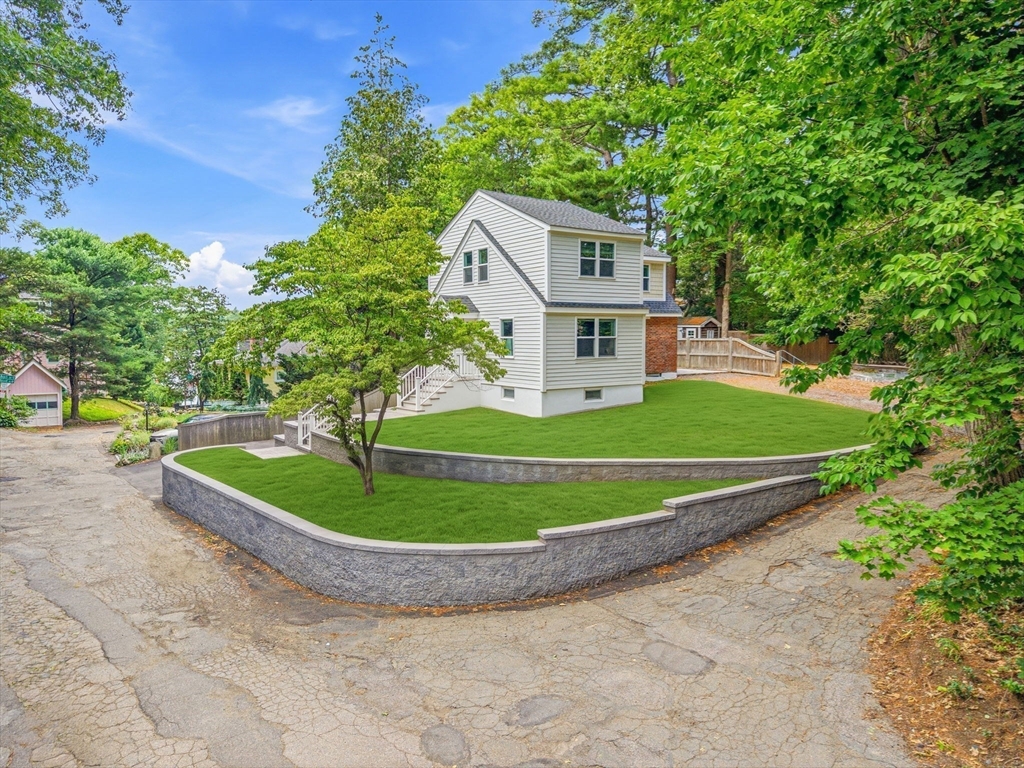 63 Russell Road Wellesley, MA 02482 - Photo 36 of 42
