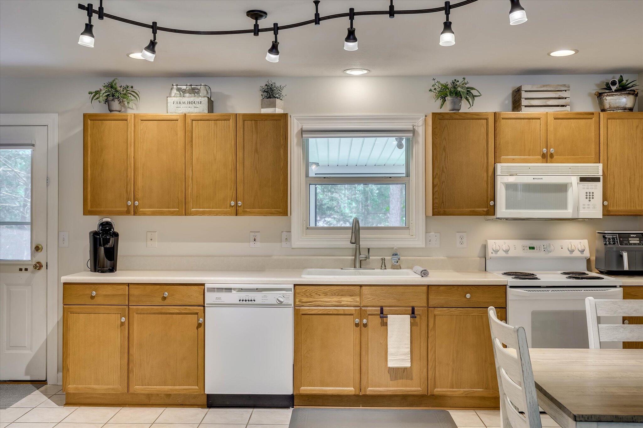 136-138 Edmunds Cemetery Road McCormick, SC 29835 - Photo 12 of 75 12-112