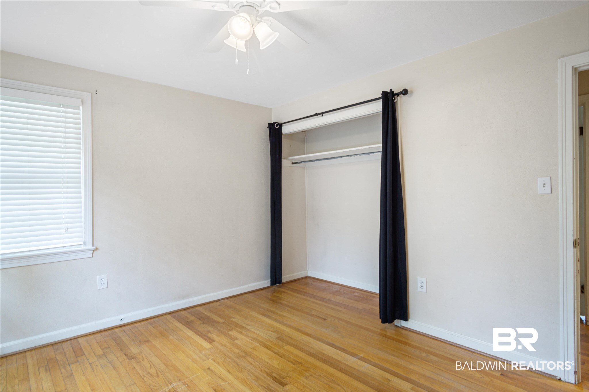 426 Laborde Drive Mobile, AL 36609 - Photo 12 of 25
