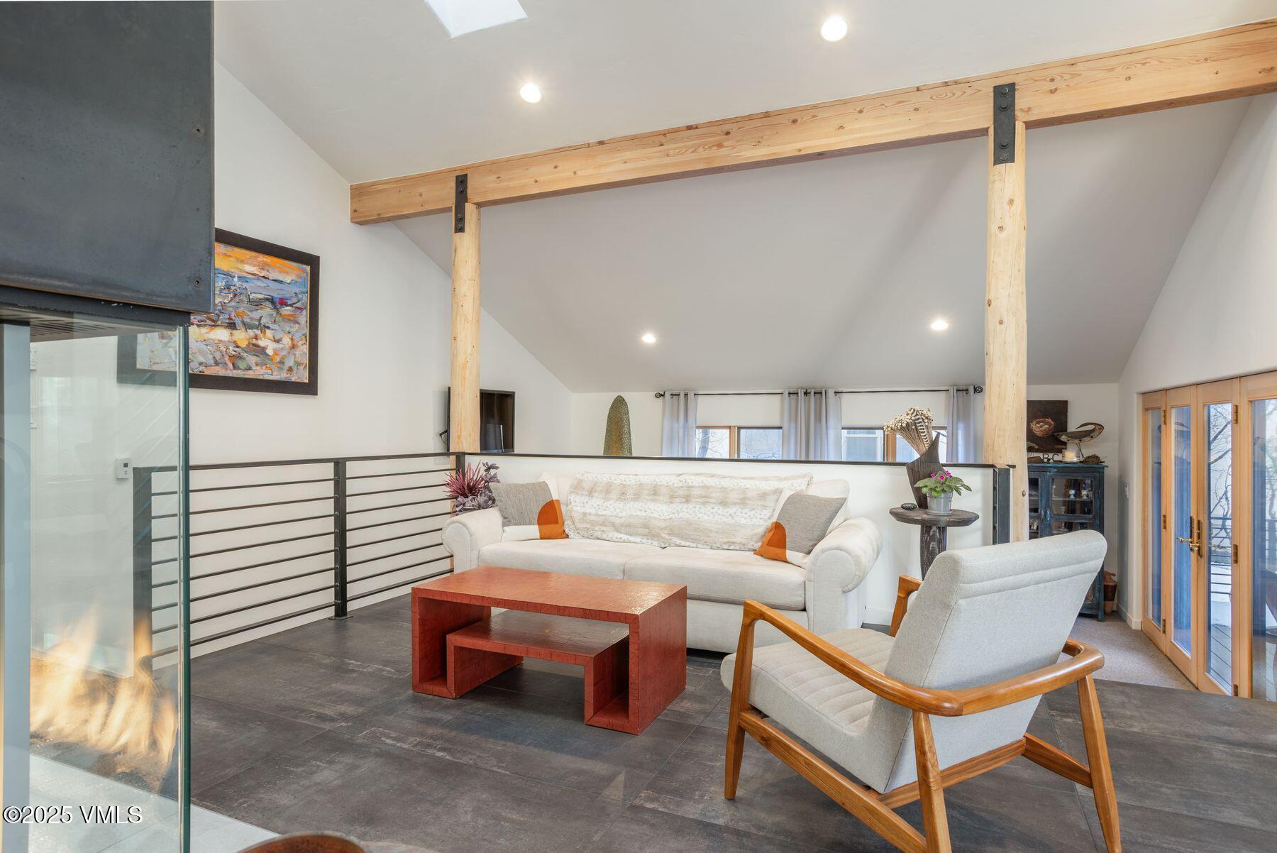 960 June Creek Road Edwards, CO 81632 - Photo 14 of 47 Sitting Area