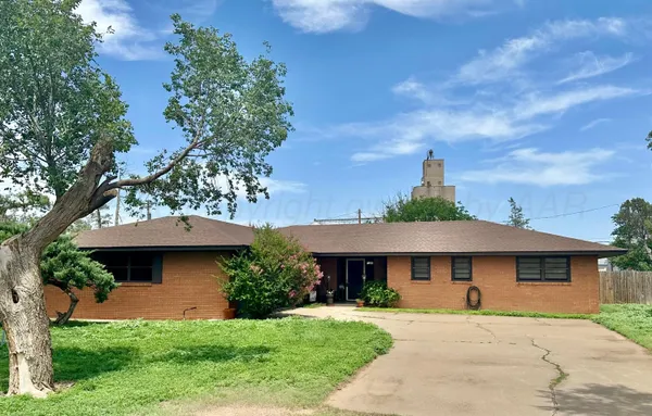 $258,000 | 400 North Floyd Avenue, Happy, TX 79042