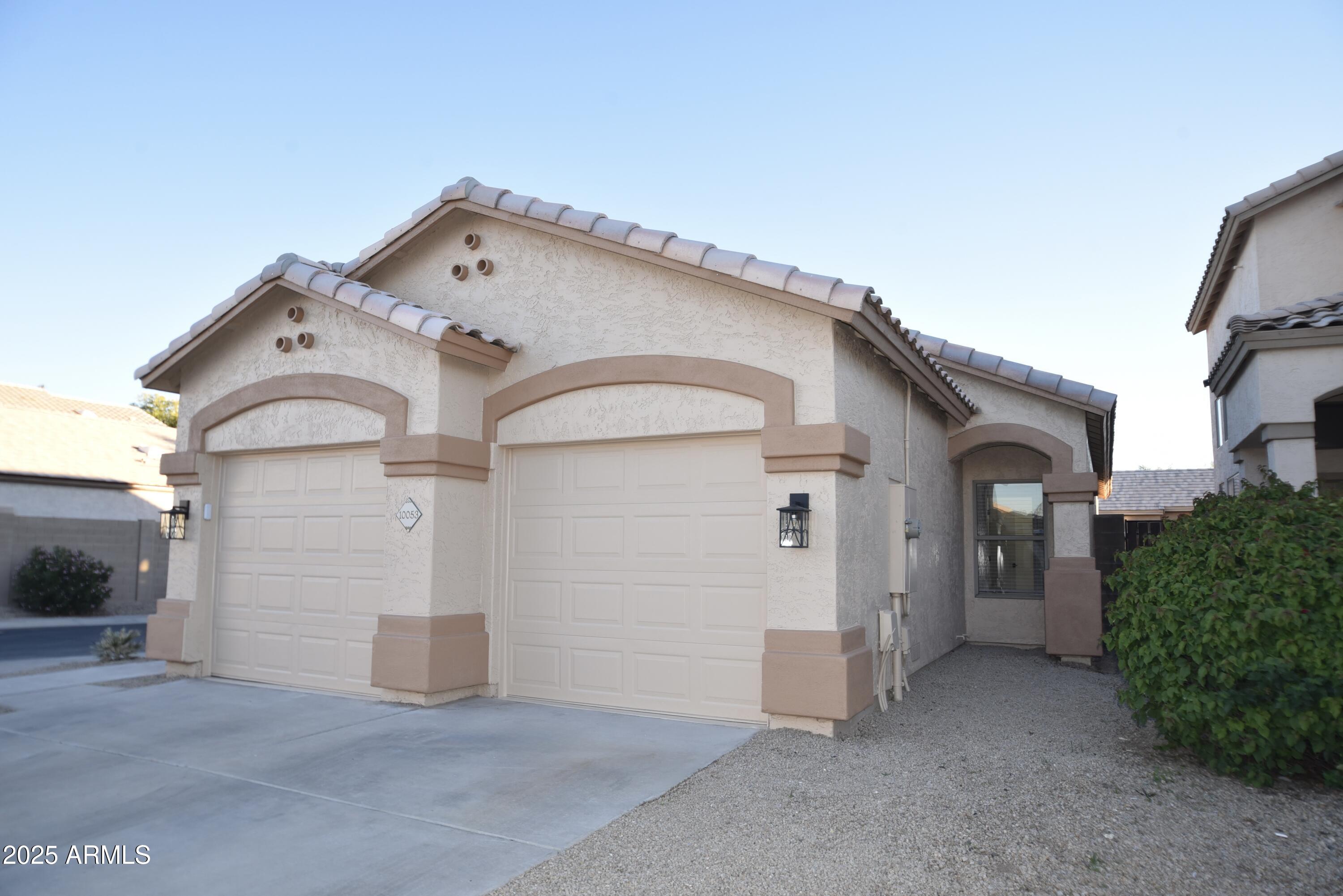10053 East Capri Avenue Mesa, AZ 85208 - Photo 2 of 29 DSC_7960