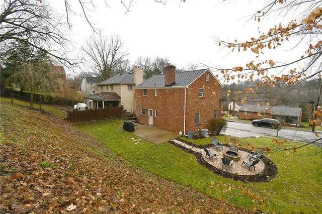 $2,500 | 912 Country Club Drive, Pittsburgh, PA 15228