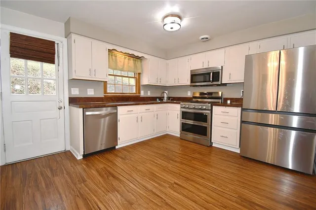 $2,500 | 912 Country Club Drive, Pittsburgh, PA 15228