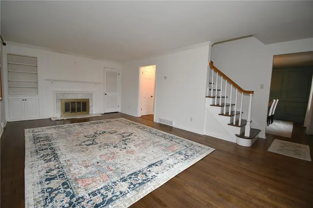 $2,500 | 912 Country Club Drive, Pittsburgh, PA 15228