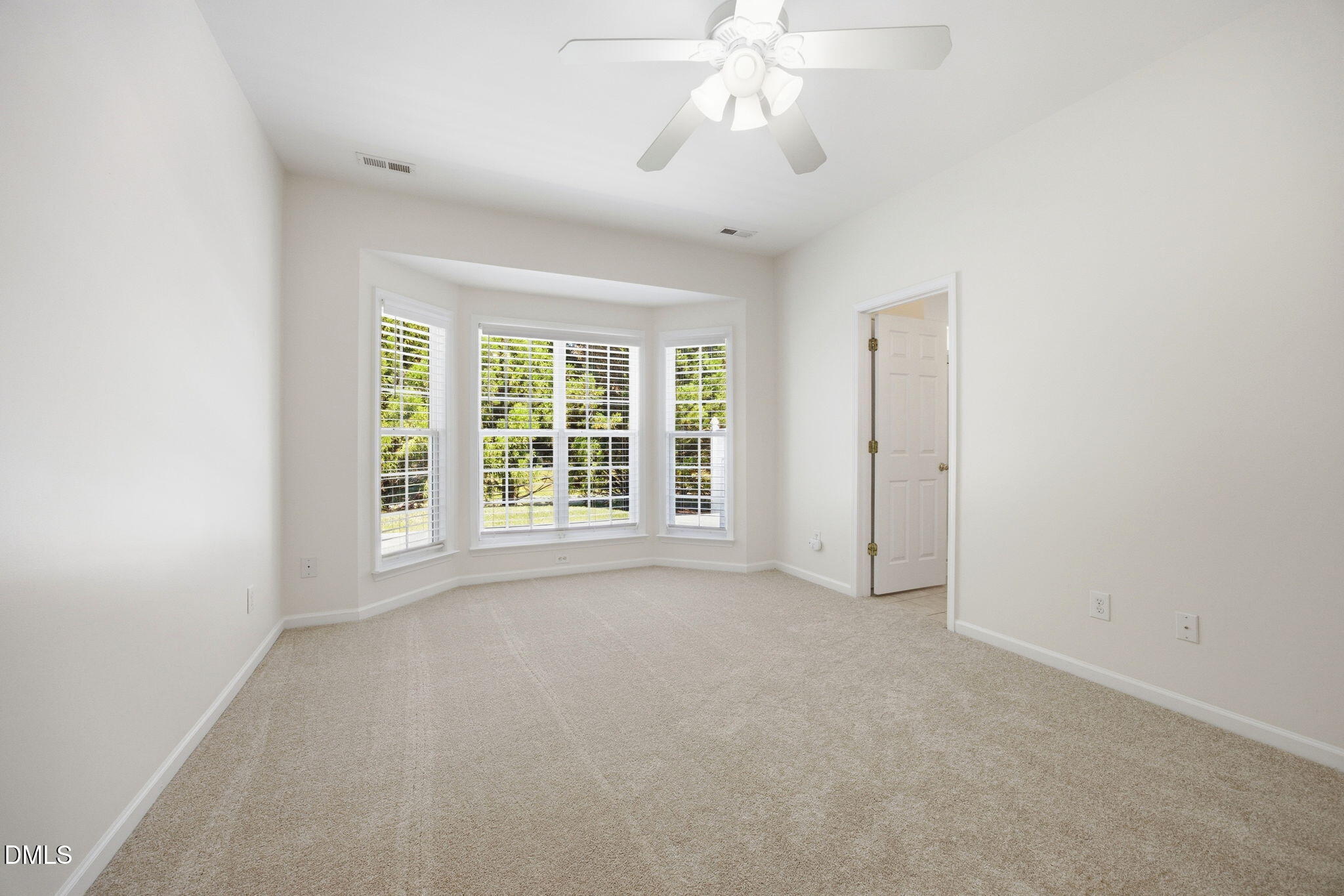 10724 Edmundson Avenue Raleigh, NC 27614 - Photo 18 of 42 39-web-or-mls-IMG_1221