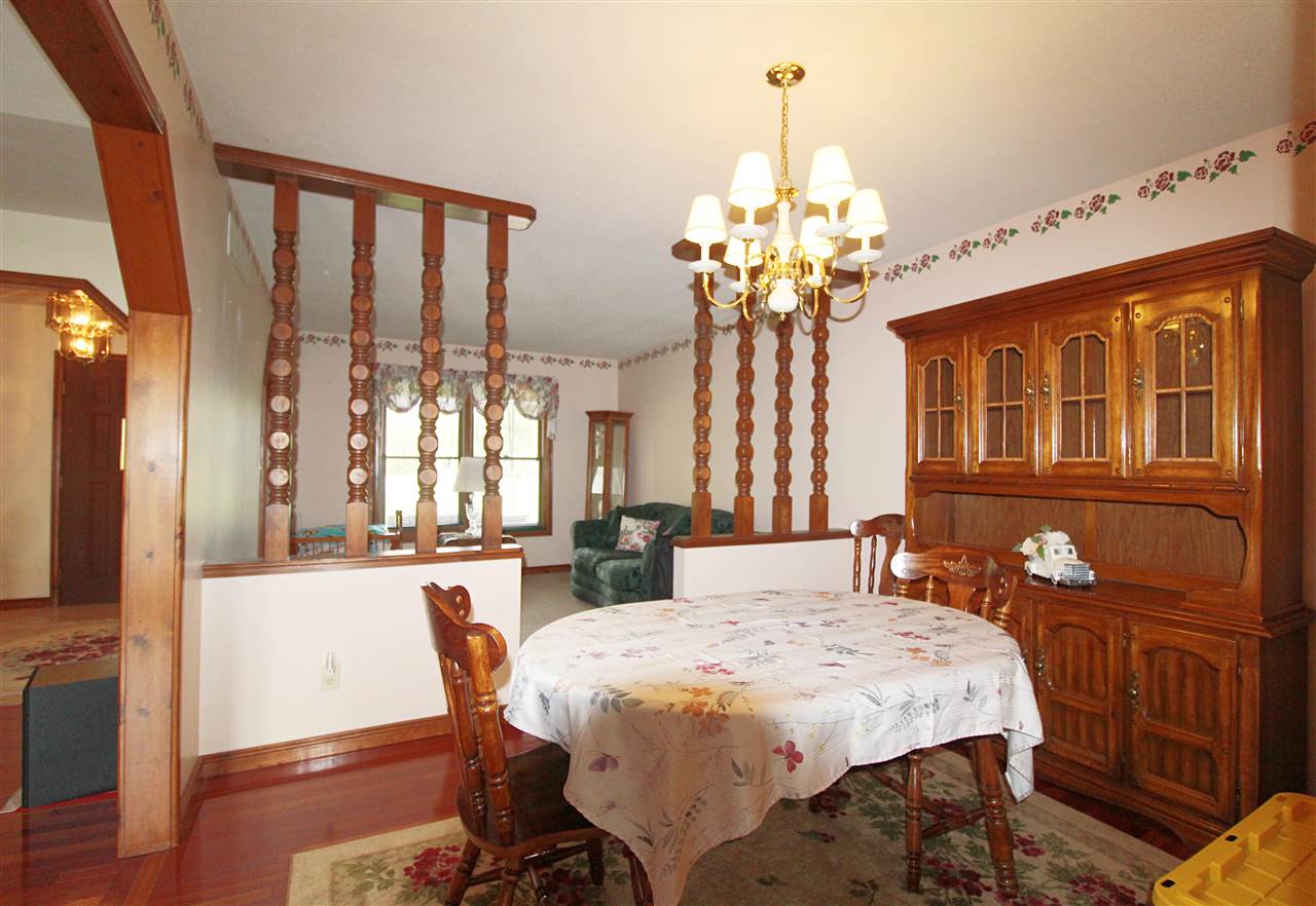 7303 Reid Road Swartz Creek, MI 48473 - Photo 9 of 39 50055171-8.JPG