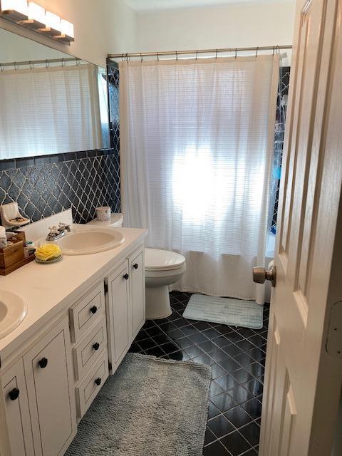 163 Seminole Lane Boca Raton, FL 33487 - Photo 23 of 29 Masterbath
