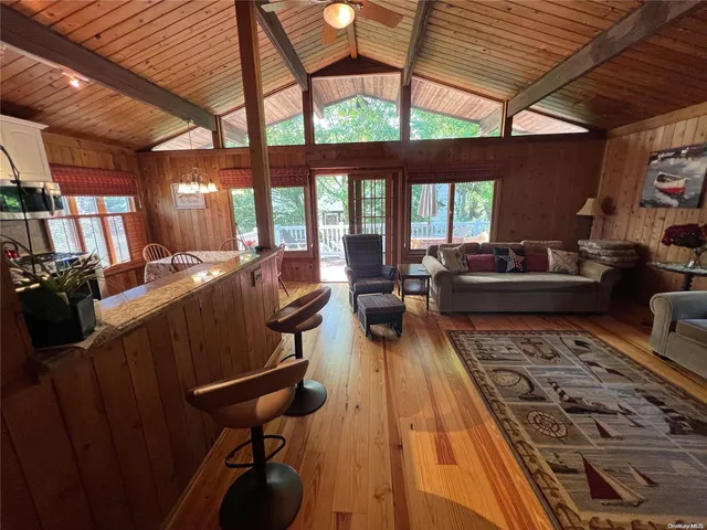 $4,200 | 71 Garden City Avenue, Point Lookout, NY 11569