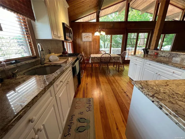 $4,200 | 71 Garden City Avenue, Point Lookout, NY 11569