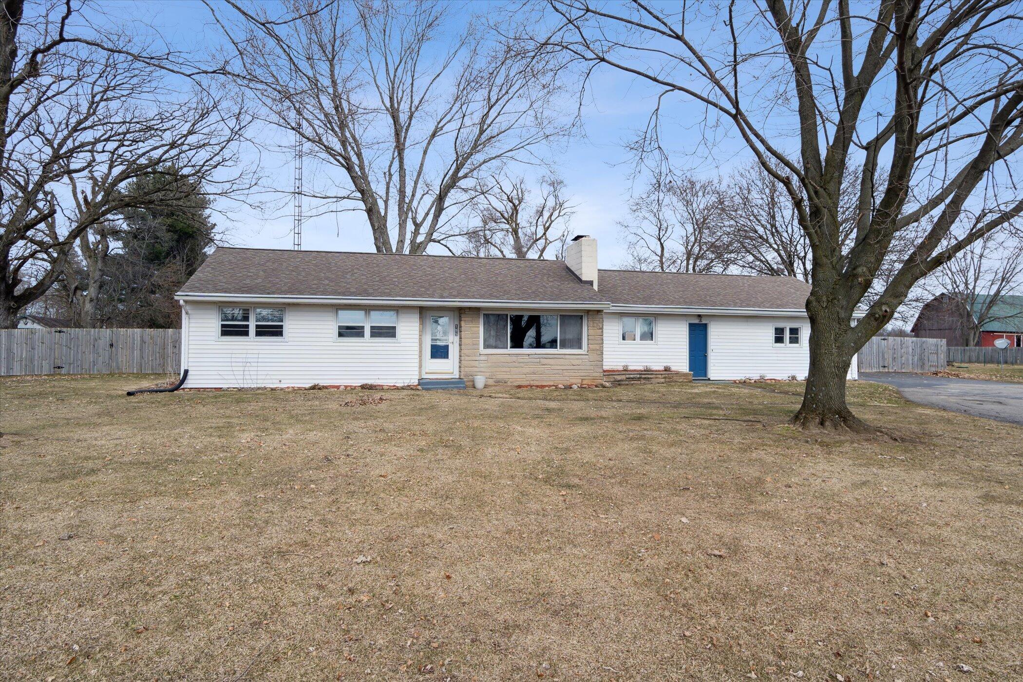 195 Albion Road, Unit CONCORD TOWNSHIP Albion, MI 49224 - Photo 39 of 46 Front