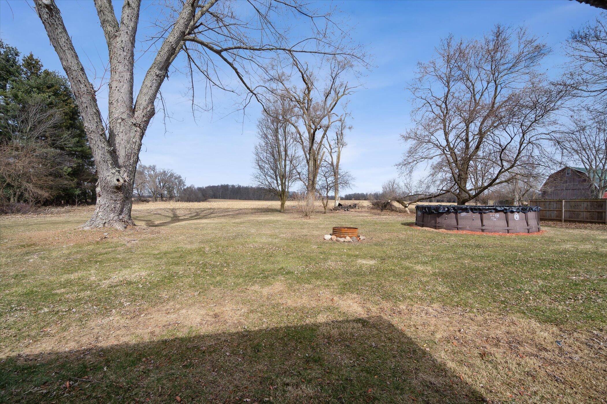 195 Albion Road, Unit CONCORD TOWNSHIP Albion, MI 49224 - Photo 46 of 46 Back yard View