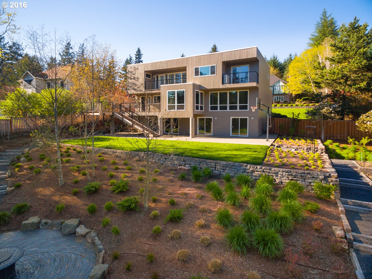11550 Northwest Reeves Street Portland, OR 97229 - Photo 3 of 32 Gallery Image 3